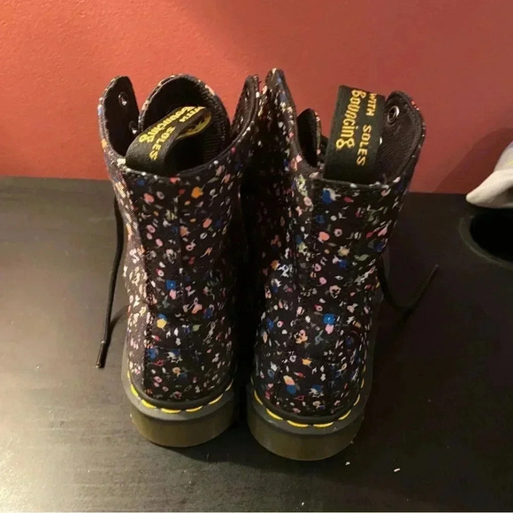 Dr. Martens Floral Canvas Boots - Picture 6 of 8
